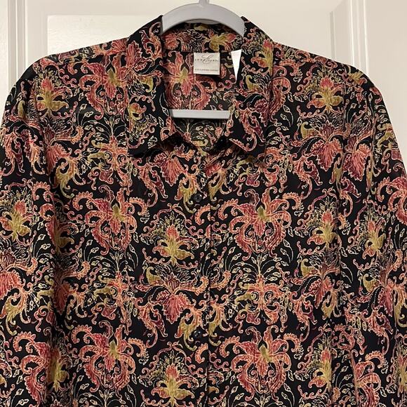 ⚡️ 3 for $20 ⚡️ Emma James Medallion Print Top - Picture 2 of 8